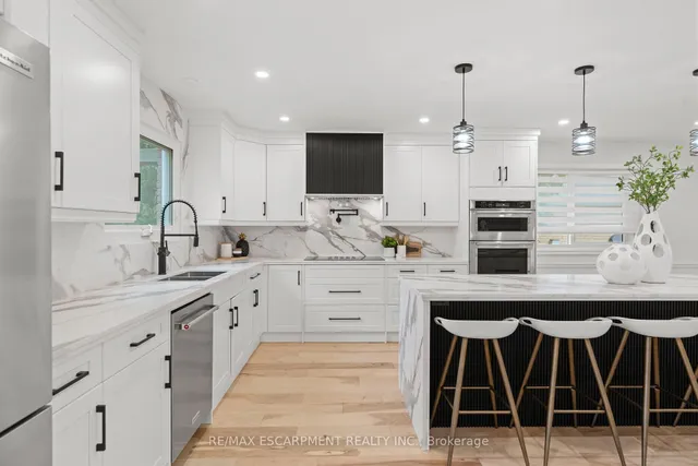 Additional property image - 2159 Belgrave Crt