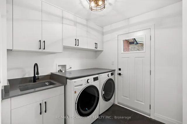 Additional property image - 2159 Belgrave Crt