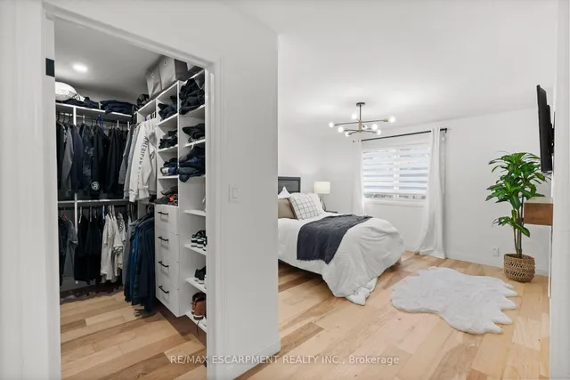 Additional property image - 2159 Belgrave Crt