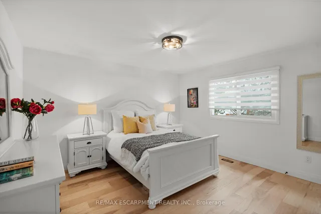 Additional property image - 2159 Belgrave Crt