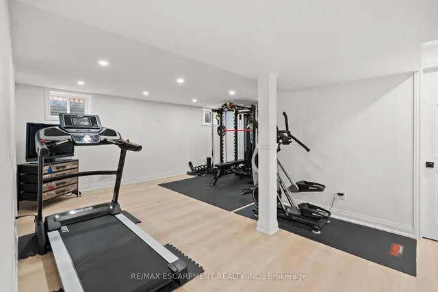 Additional property image - 2159 Belgrave Crt