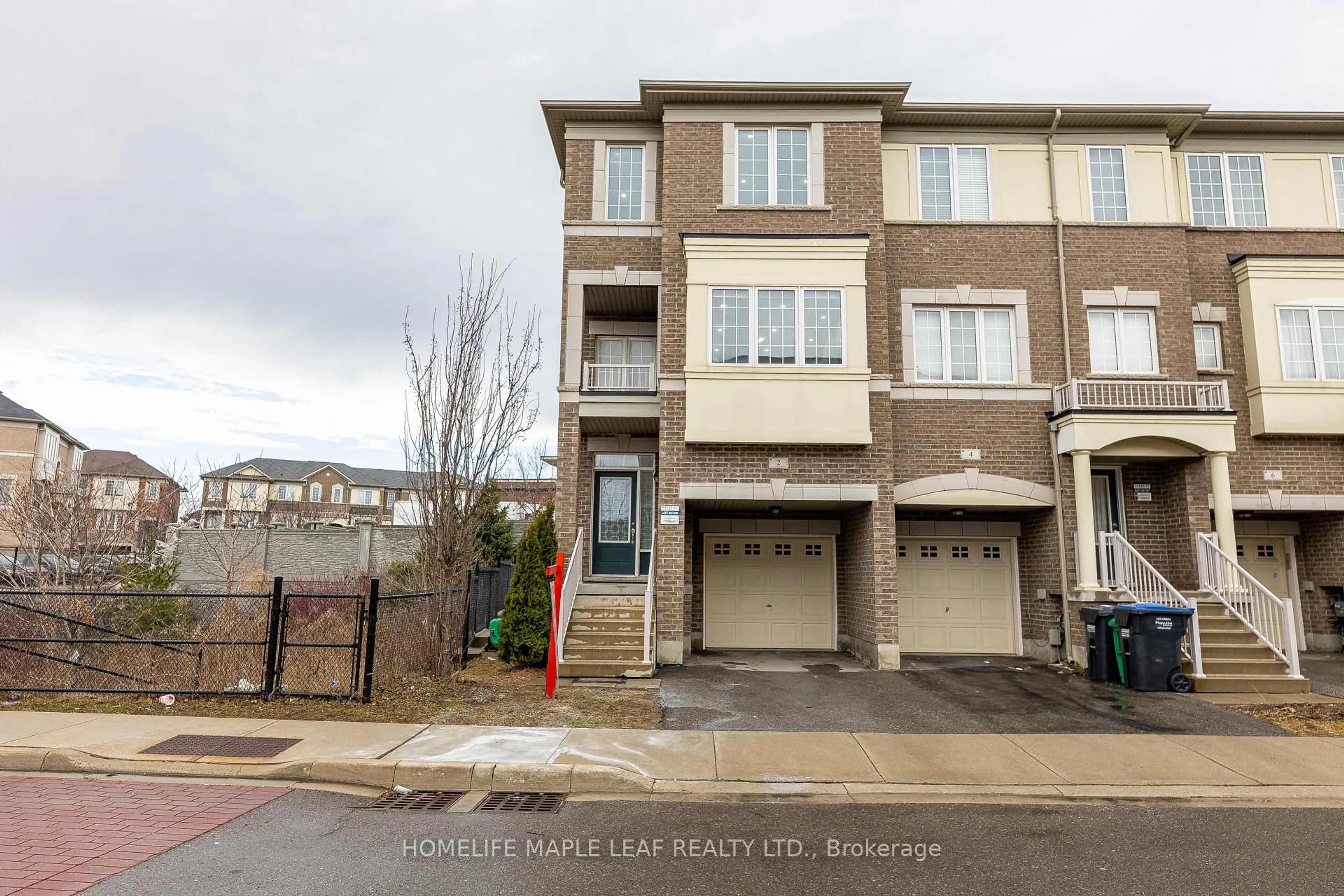 A pic from outside/outdoor area/front of a property/back of a property/a pic from drone, street for 2 Cedarland Rd, Brampton Ontario L6Y 6E5