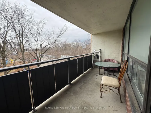 Additional property image - 15 London Green Crt Unit 409