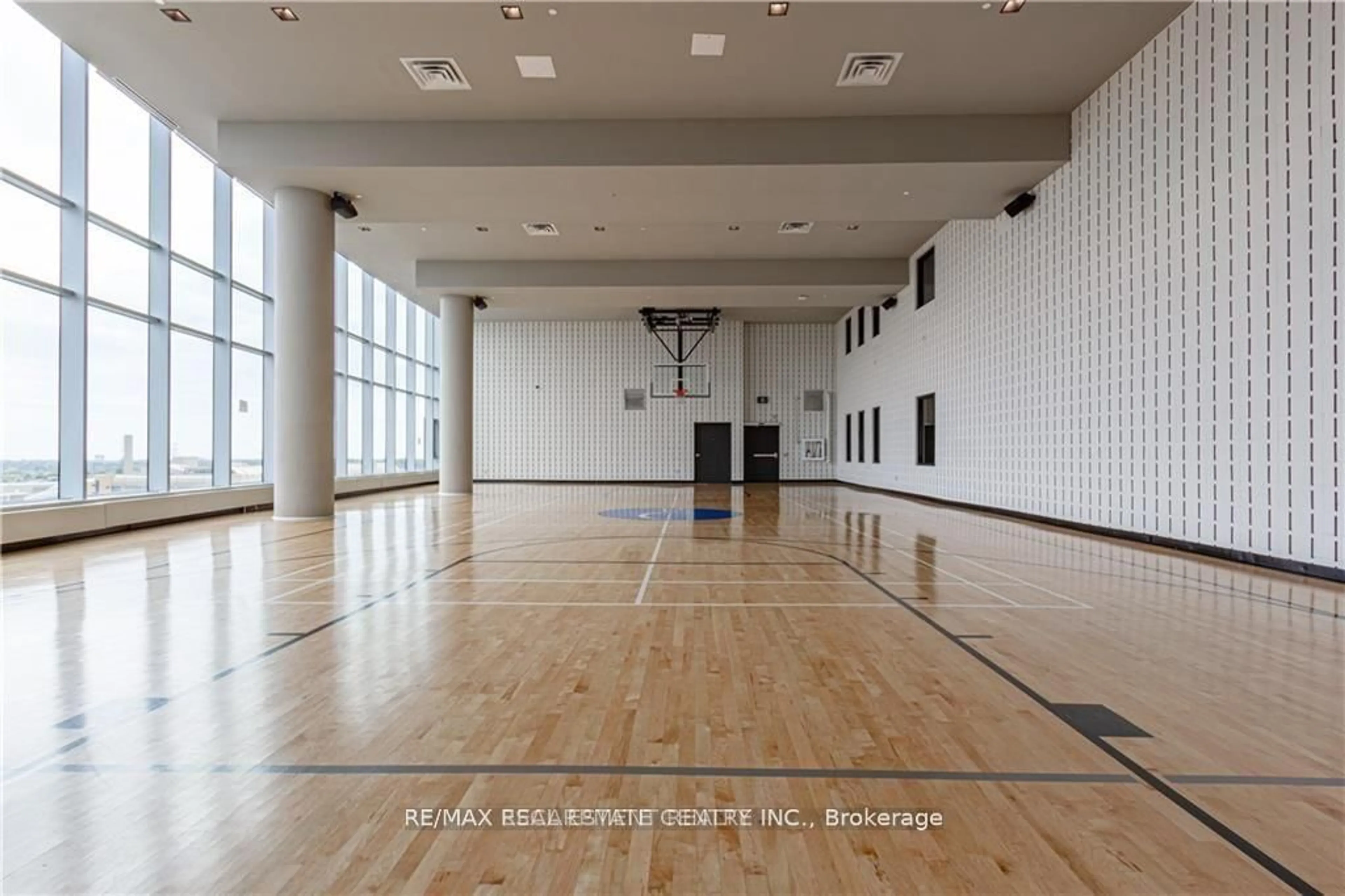 Gym or fitness room for 2520 Eglinton Ave #403, Mississauga Ontario L5M 0Y4