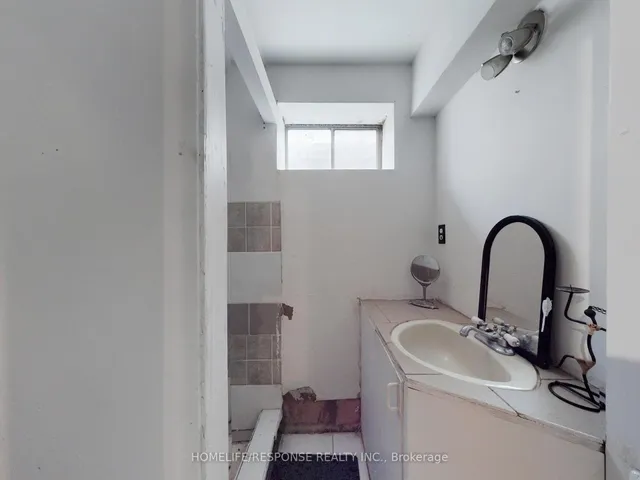 Additional image 5 of 4 Drayton Cres