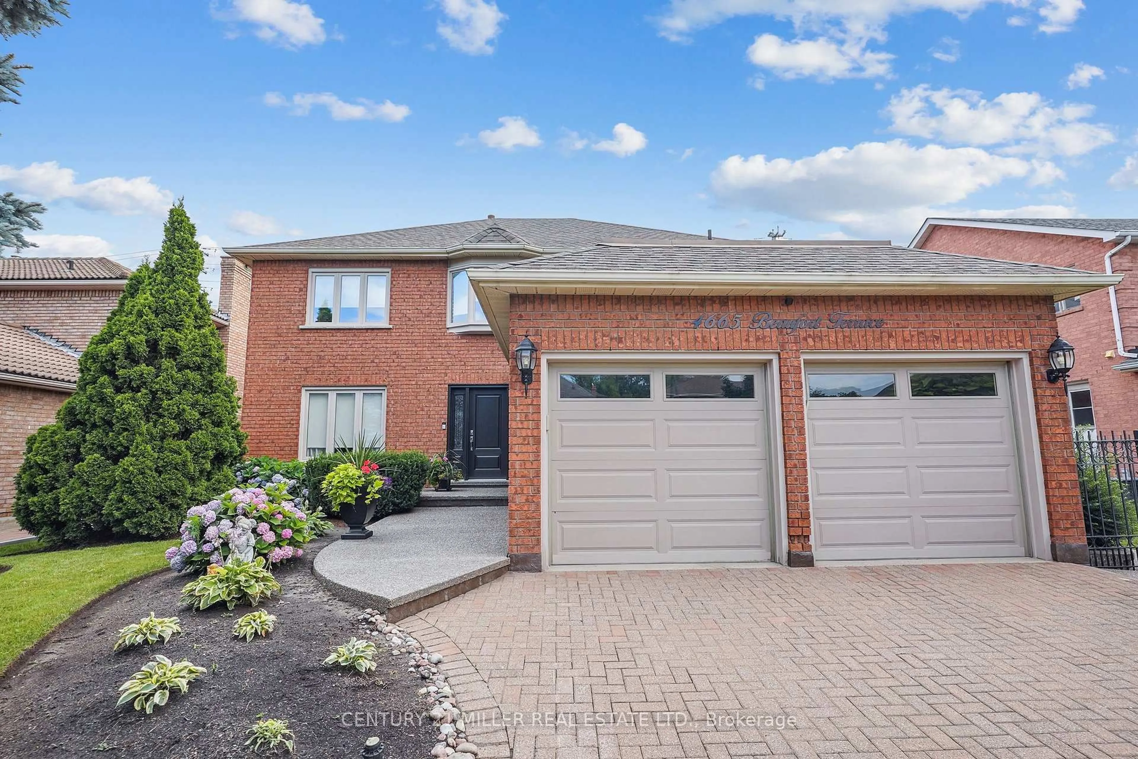 Home with brick exterior material, street for 4665 Beaufort Terr, Mississauga Ontario L5M 3J1