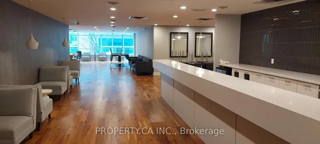 Additional property image - 2220 Lake Shore Blvd Unit 516