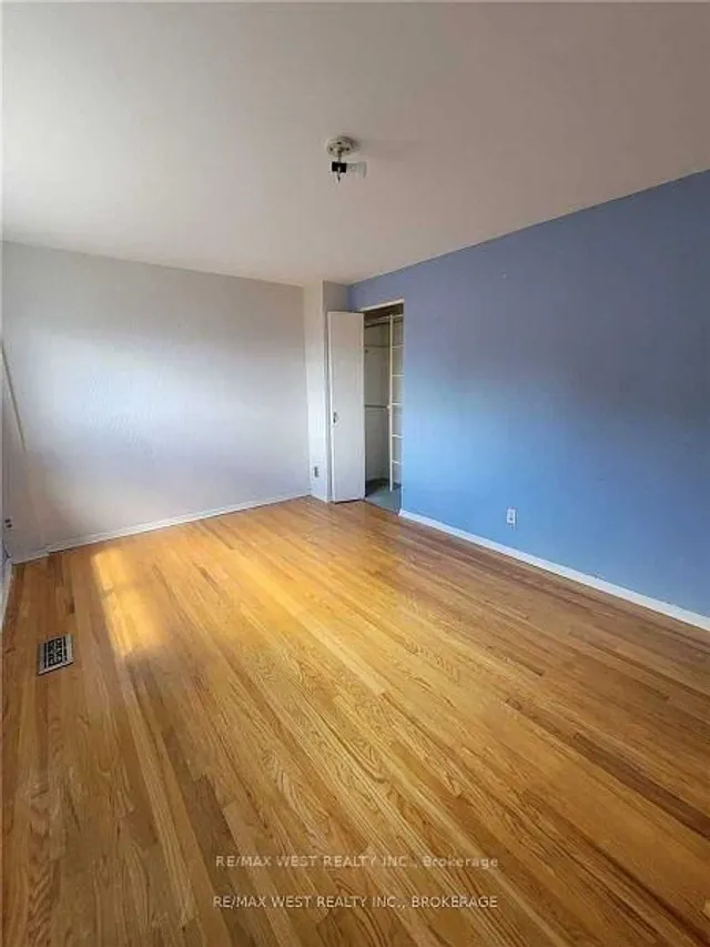 Additional property image - 2088 Martin Grove Rd Unit 46