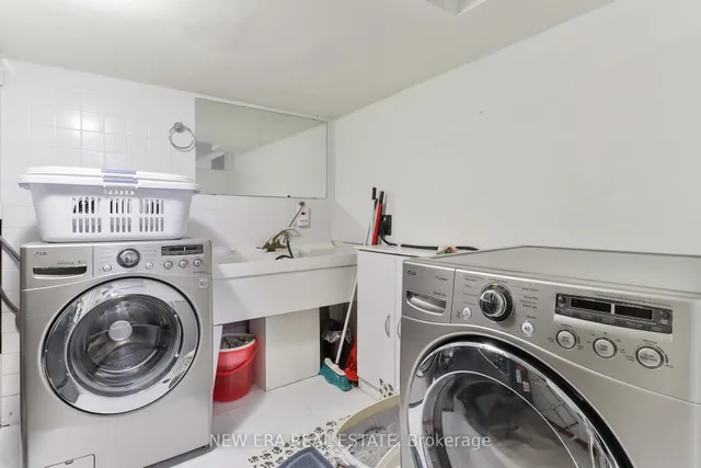 Additional property image - 38 Bengal Crt