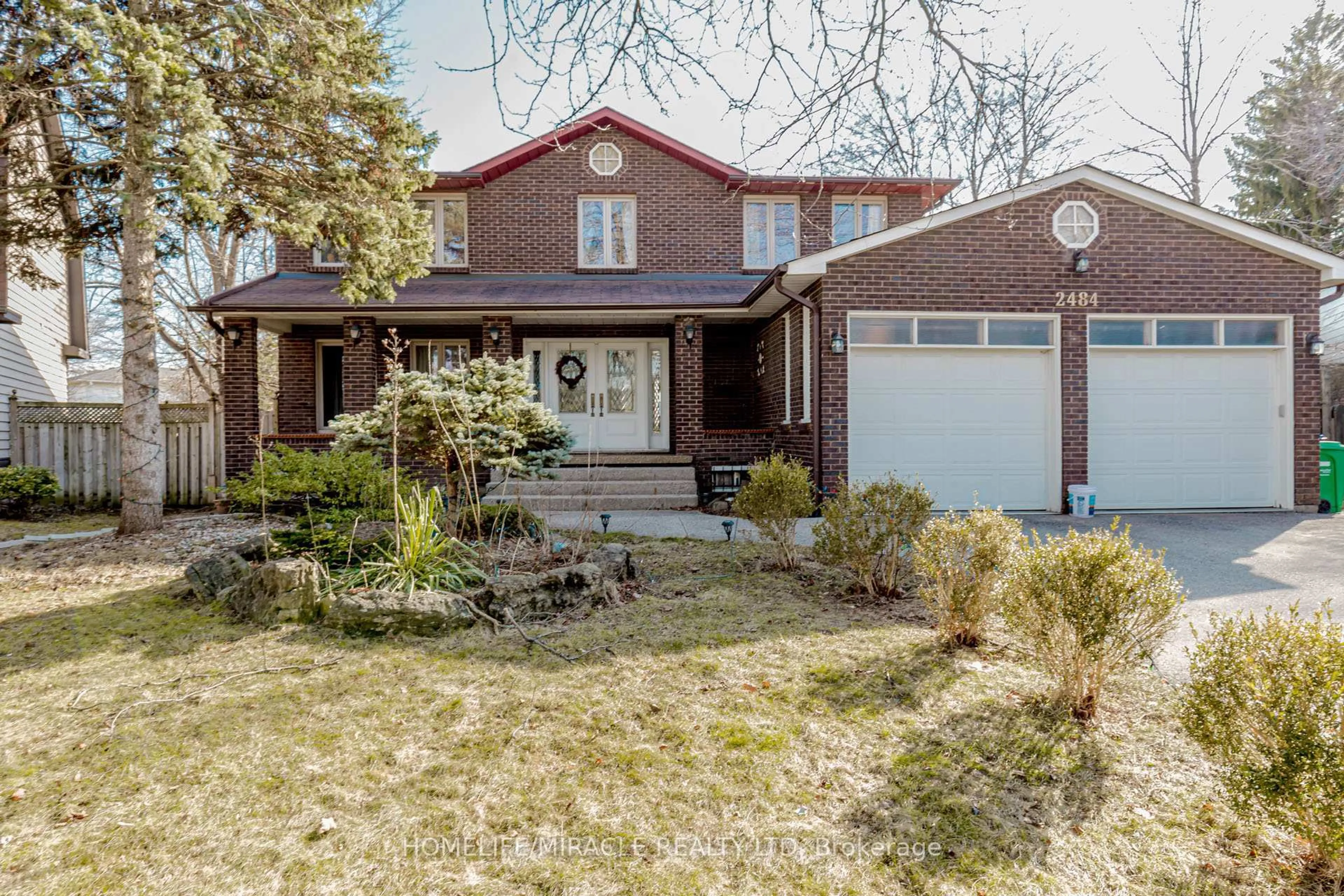 Home with brick exterior material, street for 2484 Claymore Cres, Mississauga Ontario L5C 3A3
