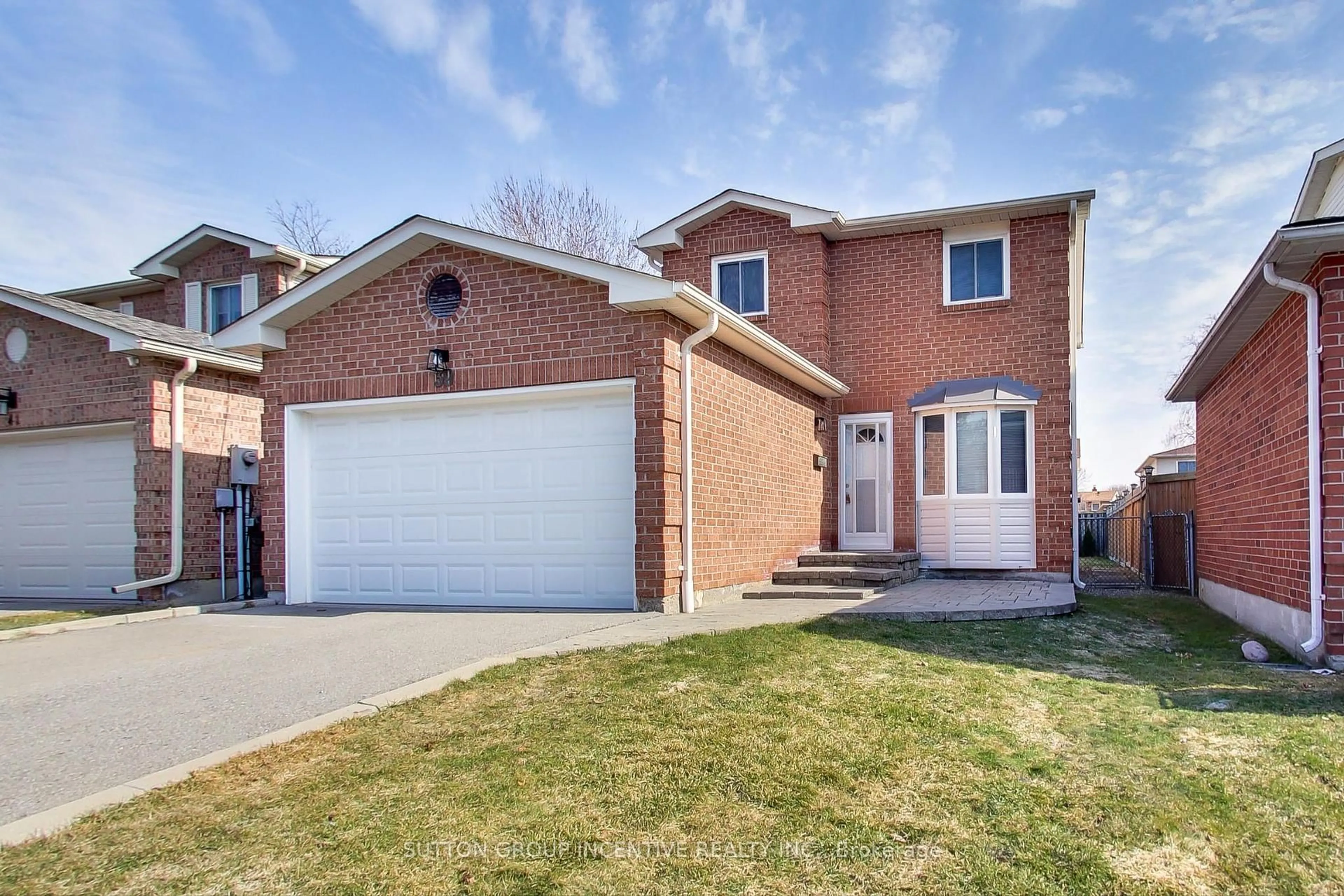 Home with brick exterior material, street for 39 Cassander Cres, Brampton Ontario L6Z 1Z5