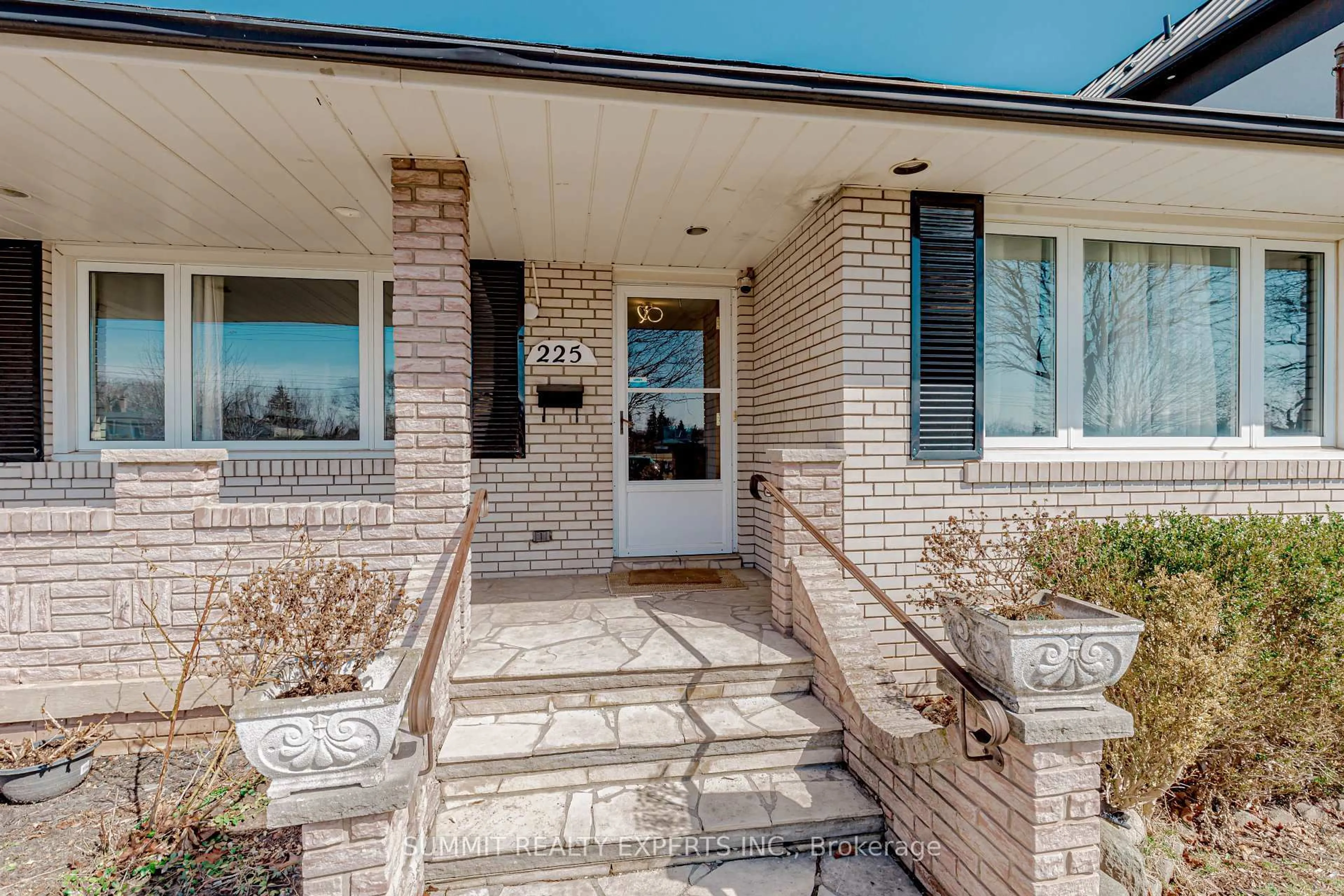 Home with brick exterior material, street for 225 Morden Rd, Oakville Ontario L6K 2S2