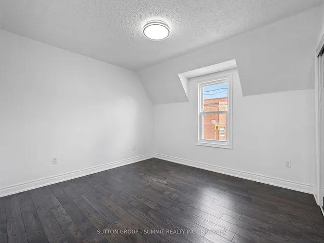 Additional property image - 1456 Dufferin St