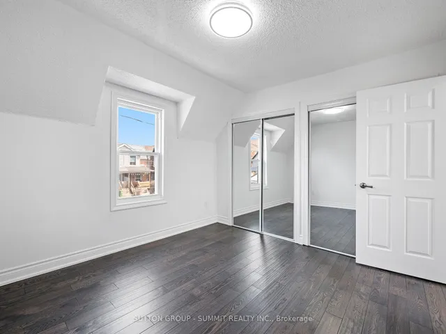 Additional property image - 1456 Dufferin St