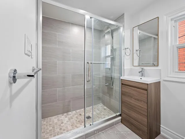Additional property image - 1456 Dufferin St