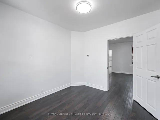 Additional property image - 1456 Dufferin St