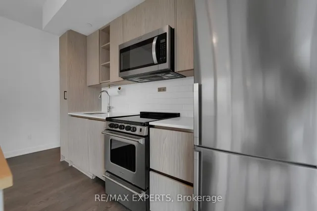 Additional property image - 251 Manitoba St Unit 1504