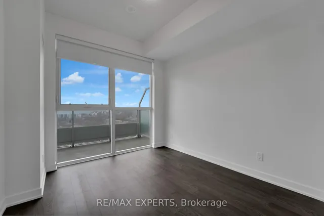 Additional property image - 251 Manitoba St Unit 1504