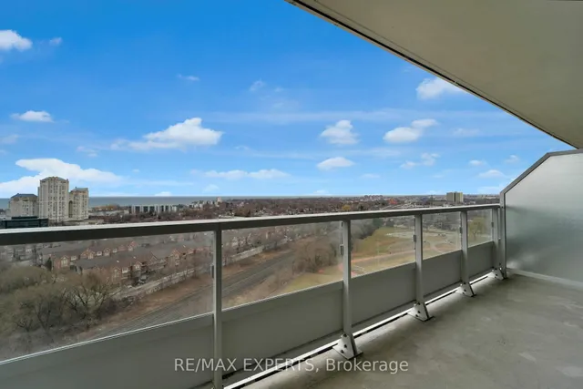 Additional property image - 251 Manitoba St Unit 1504