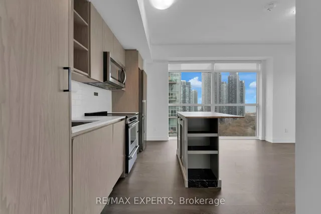 Additional property image - 251 Manitoba St Unit 1504