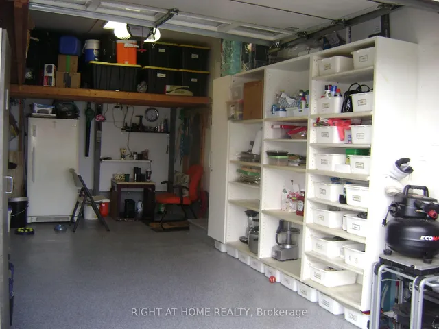 Additional property image - 879 ROGERSON Rd
