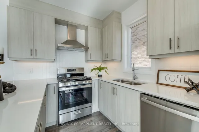 Additional property image - 3262 Crystal Dr