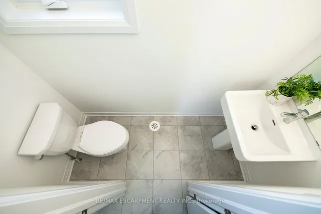Additional property image - 3262 Crystal Dr
