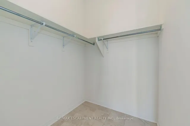 Additional property image - 3262 Crystal Dr