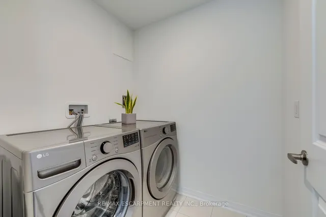 Additional property image - 3262 Crystal Dr