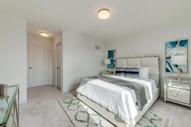 Additional property image - 3262 Crystal Dr