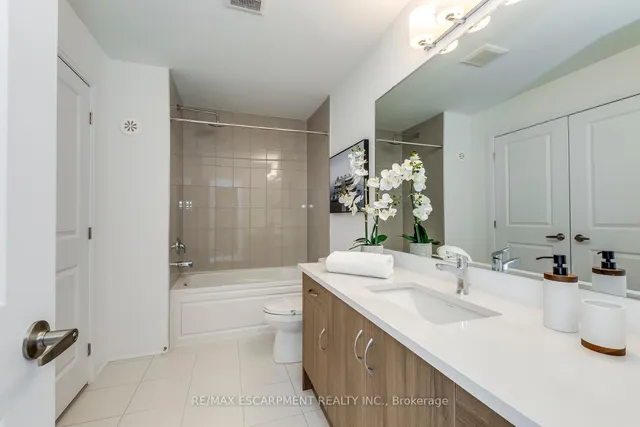 Additional property image - 3262 Crystal Dr
