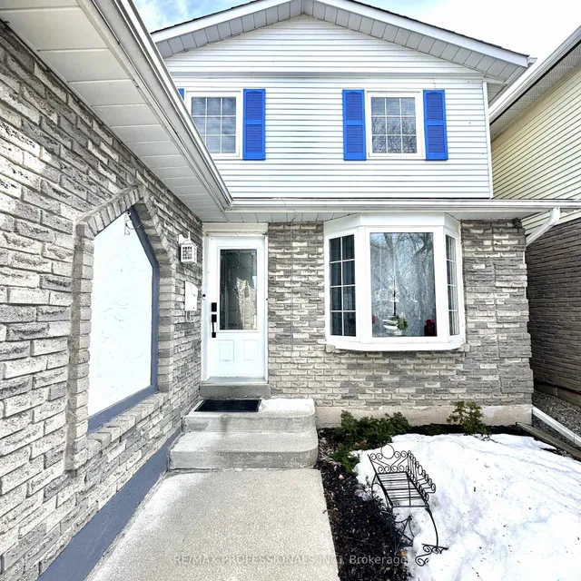 Additional image 3 of 2416 Malcolm Cres