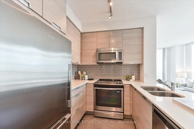 Additional image 11 of 55 Eglinton Ave Unit 1402