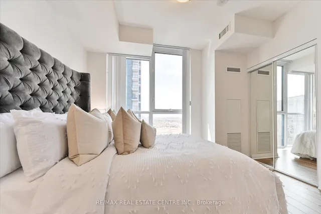 Additional image 8 of 55 Eglinton Ave Unit 1402
