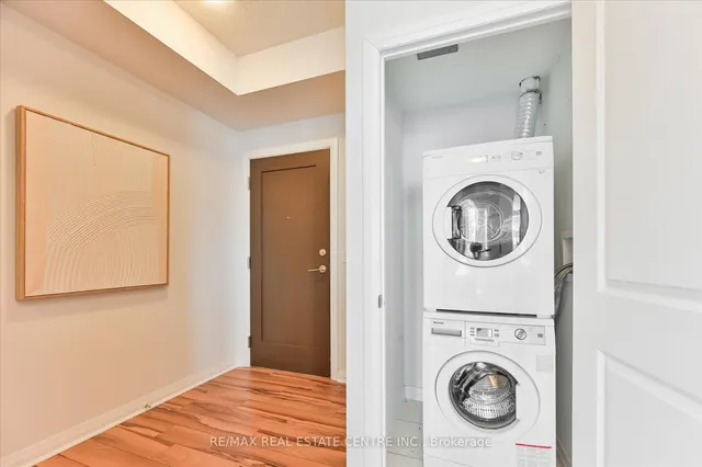 Additional image 4 of 55 Eglinton Ave Unit 1402