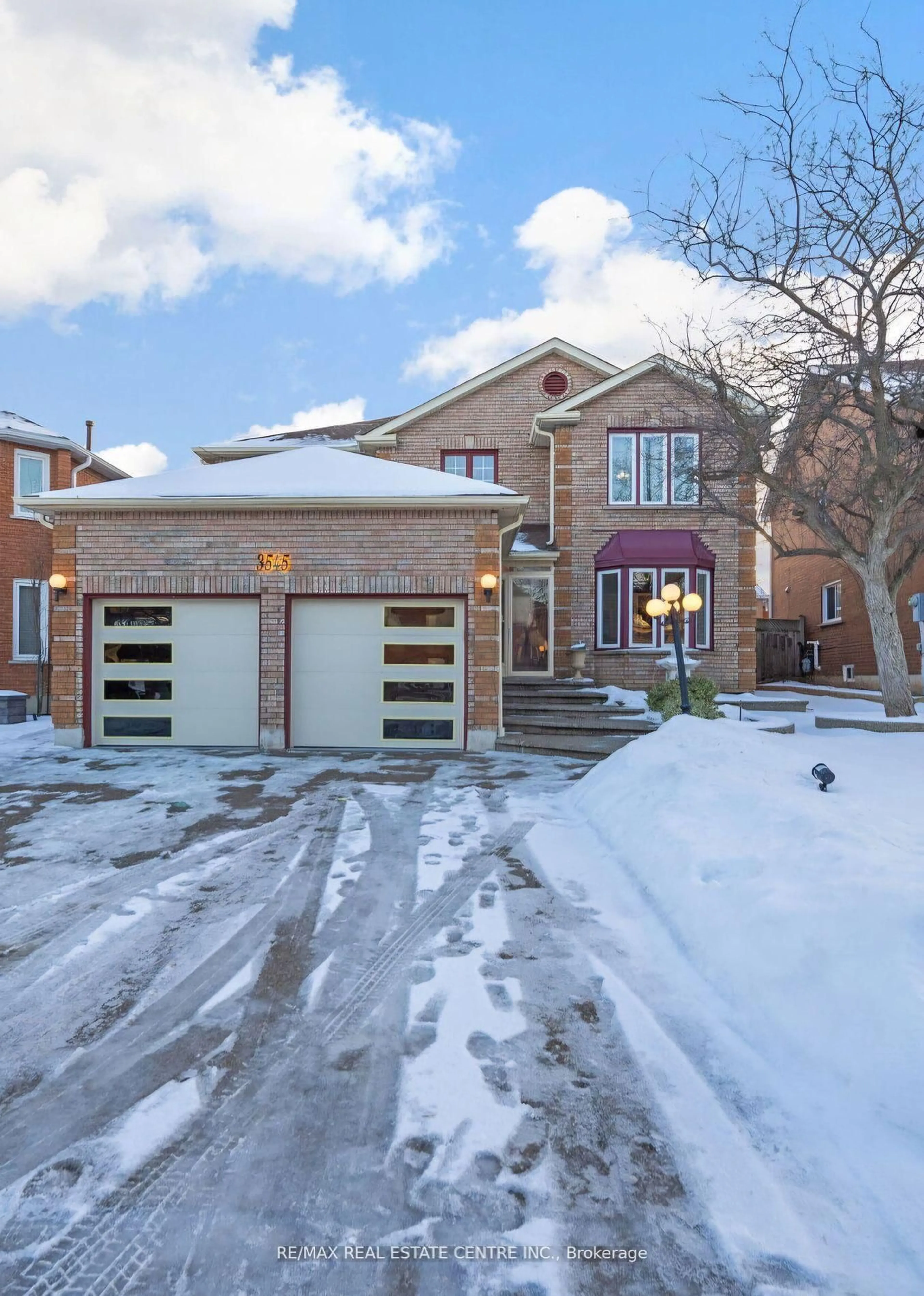 Home with brick exterior material, street for 3545 Marmac Cres, Mississauga Ontario L5L 5A4