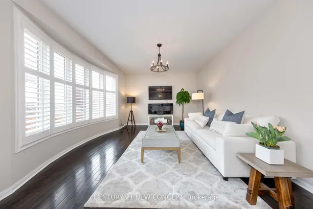 Additional property image - 286 Schreyer Cres