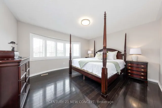 Additional property image - 286 Schreyer Cres