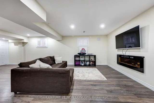 Additional property image - 286 Schreyer Cres