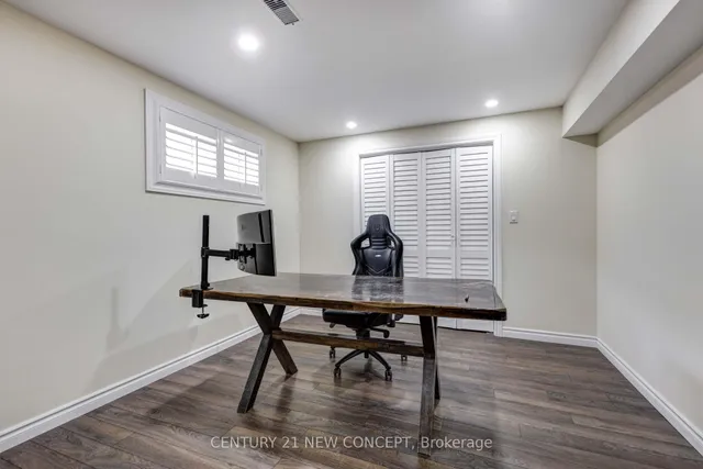 Additional property image - 286 Schreyer Cres
