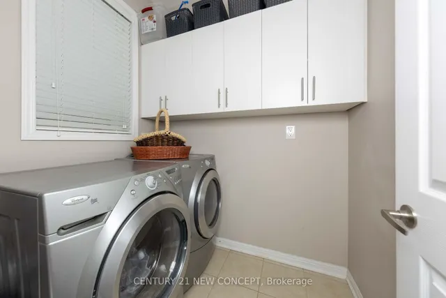 Additional property image - 286 Schreyer Cres