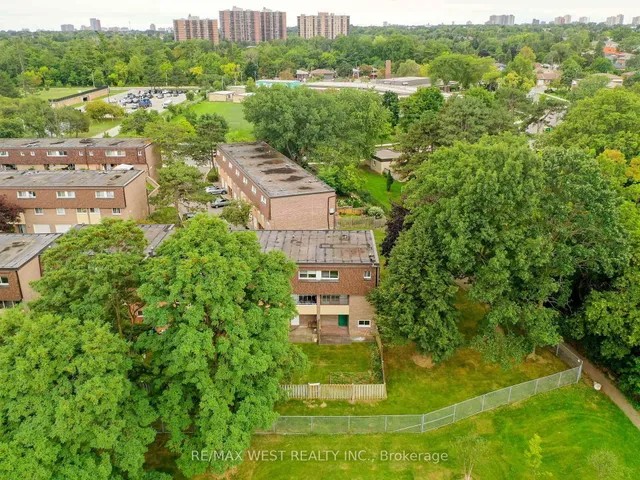 Additional property image - 22 Tandridge Cres Unit 808