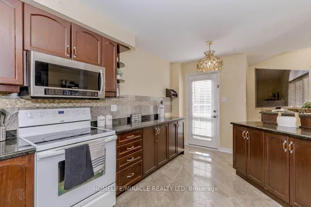 Additional property image - 38 Heartleaf Cres