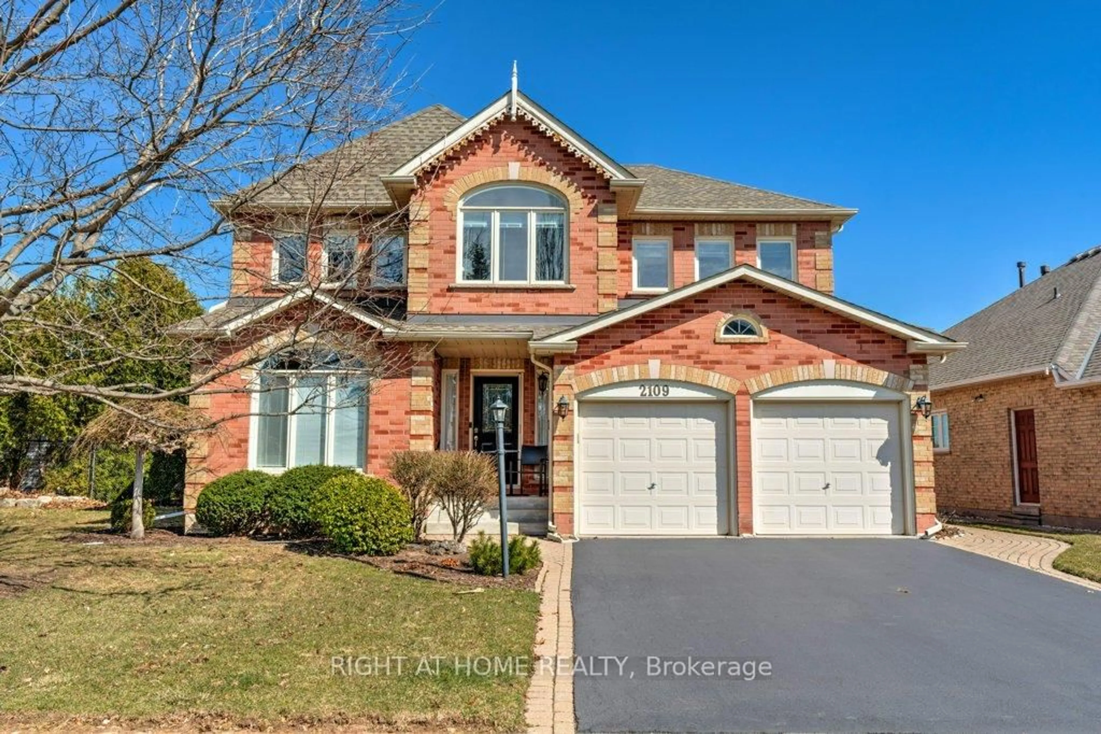 Home with brick exterior material, street for 2109 Berwick Dr, Burlington Ontario L7M 4B3