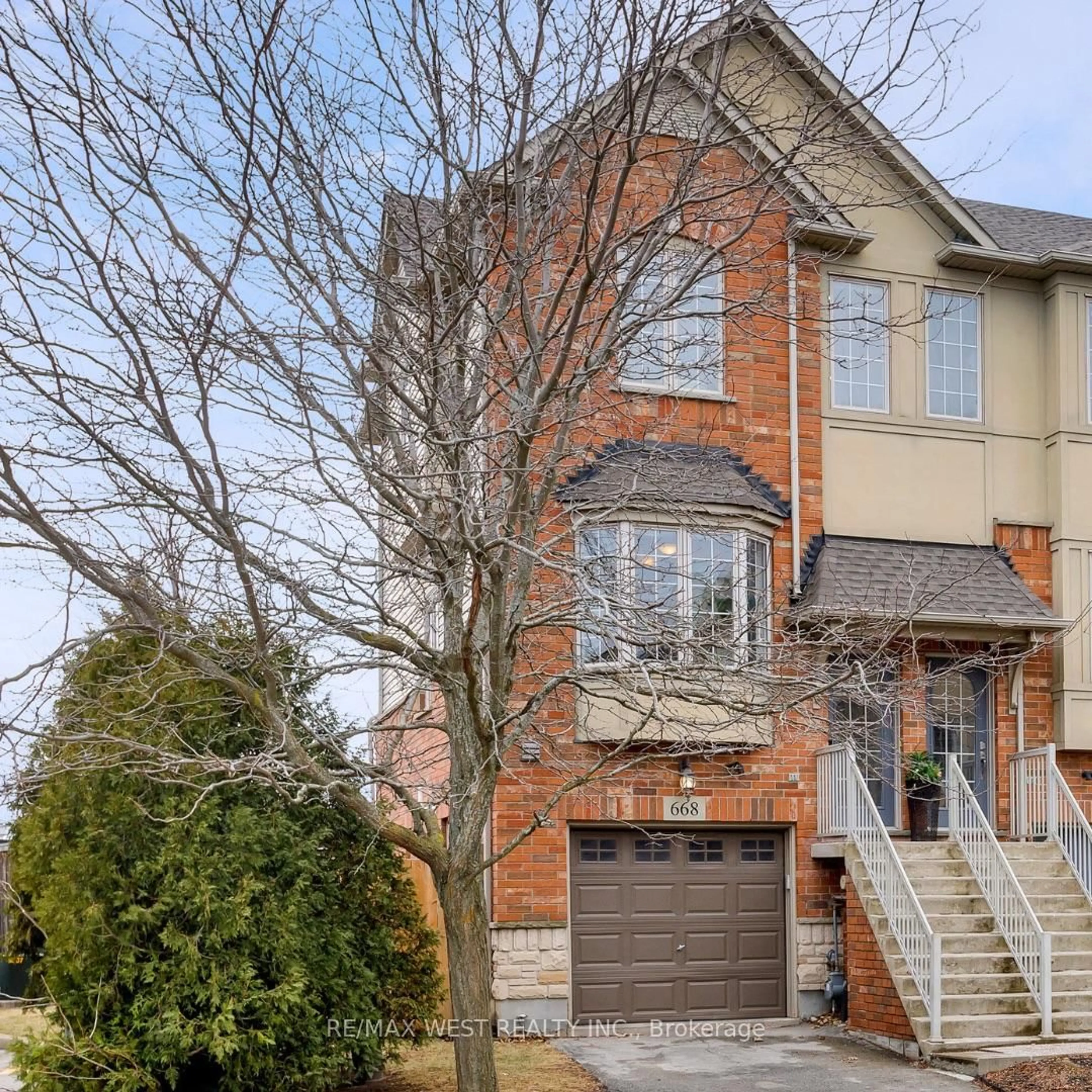 Home with brick exterior material, street for 668 Rowley Common N/A, Burlington Ontario L7L 0A5