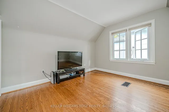 Additional property image - 978 North Shore Blvd