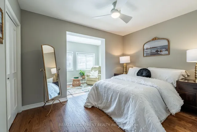 Additional property image - 648 THORNWOOD Ave