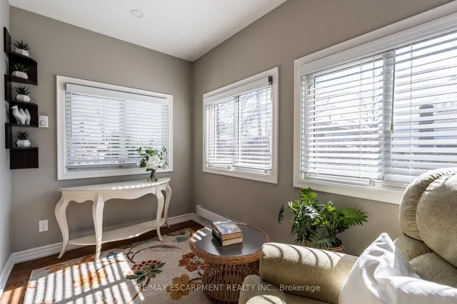 Additional property image - 648 THORNWOOD Ave