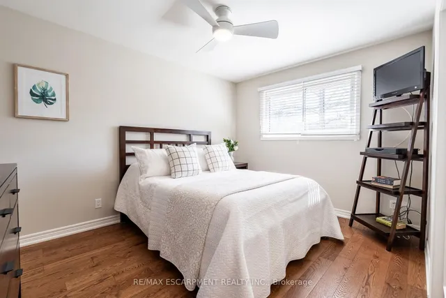 Additional property image - 648 THORNWOOD Ave
