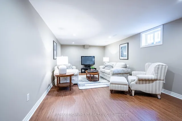Additional property image - 648 THORNWOOD Ave